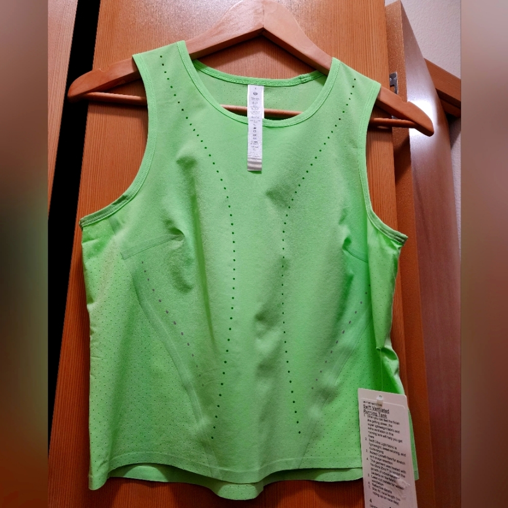 Lululemon size 4 running tank lime green